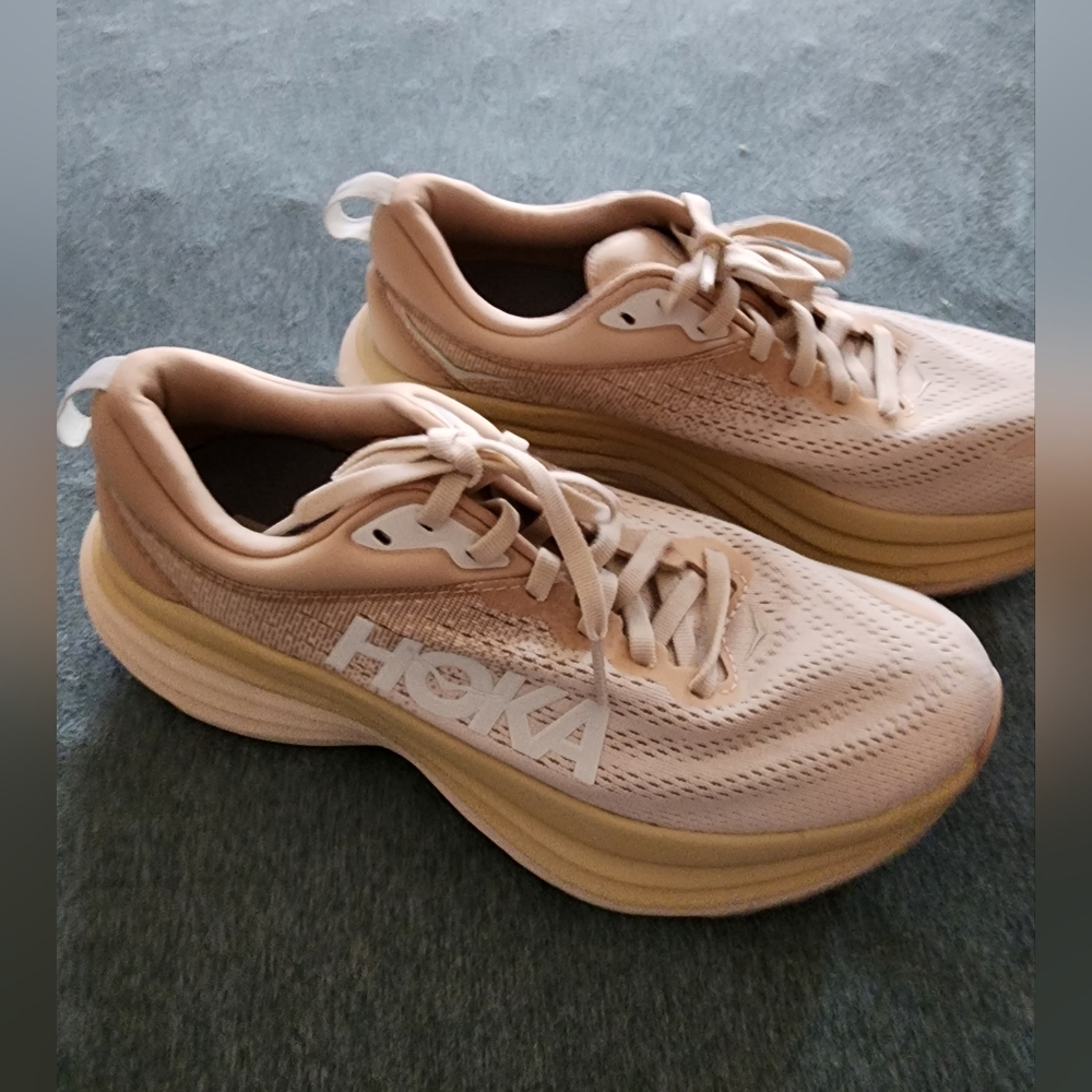Hoka Bondi 8 Running Shoes